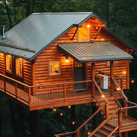 Cricket Hill Treehouse B By Amish Country Lodging 밀러스버그 외부 사진