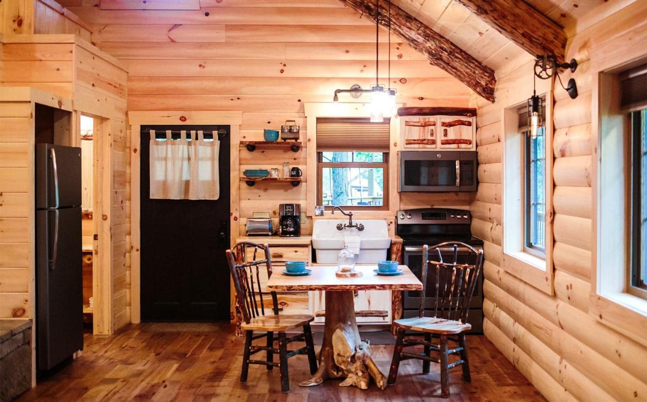 Cricket Hill Treehouse B By Amish Country Lodging 밀러스버그 외부 사진