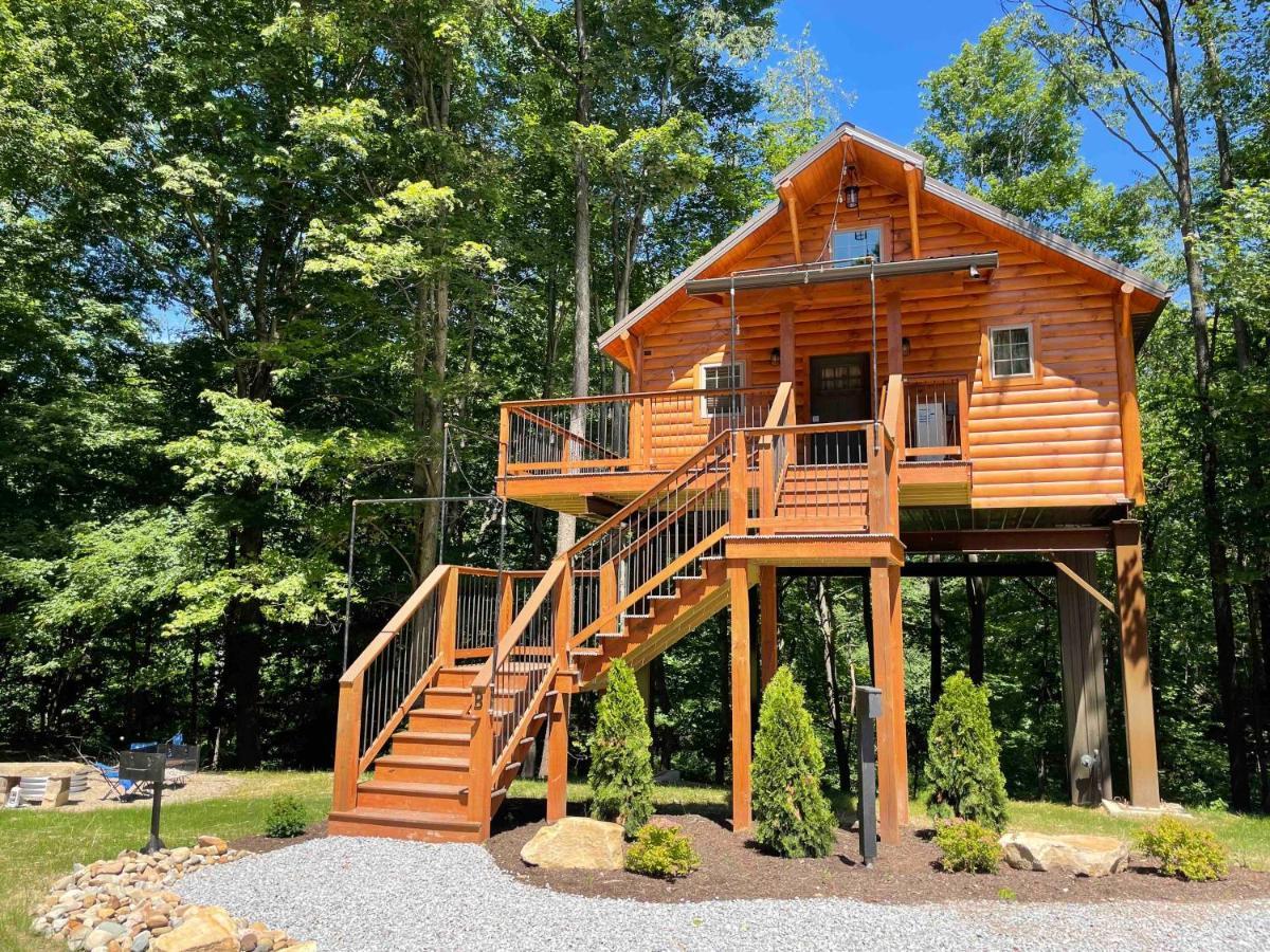 Cricket Hill Treehouse B By Amish Country Lodging 밀러스버그 외부 사진