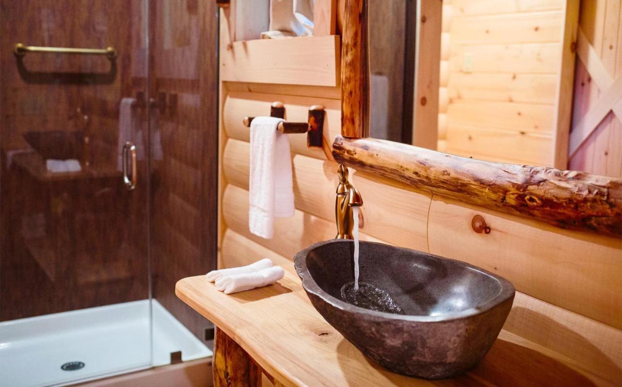 Cricket Hill Treehouse B By Amish Country Lodging 밀러스버그 외부 사진